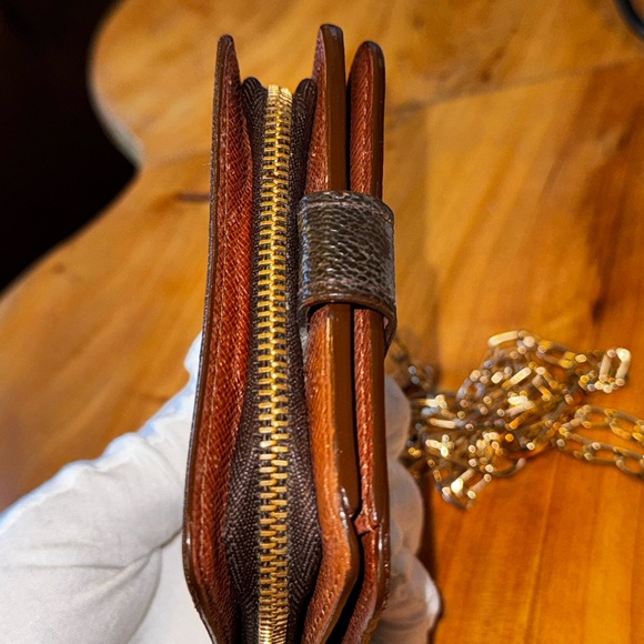 Louis Vuitton monogram, vintage compact, snap brown wallet - Picture 6 of 17